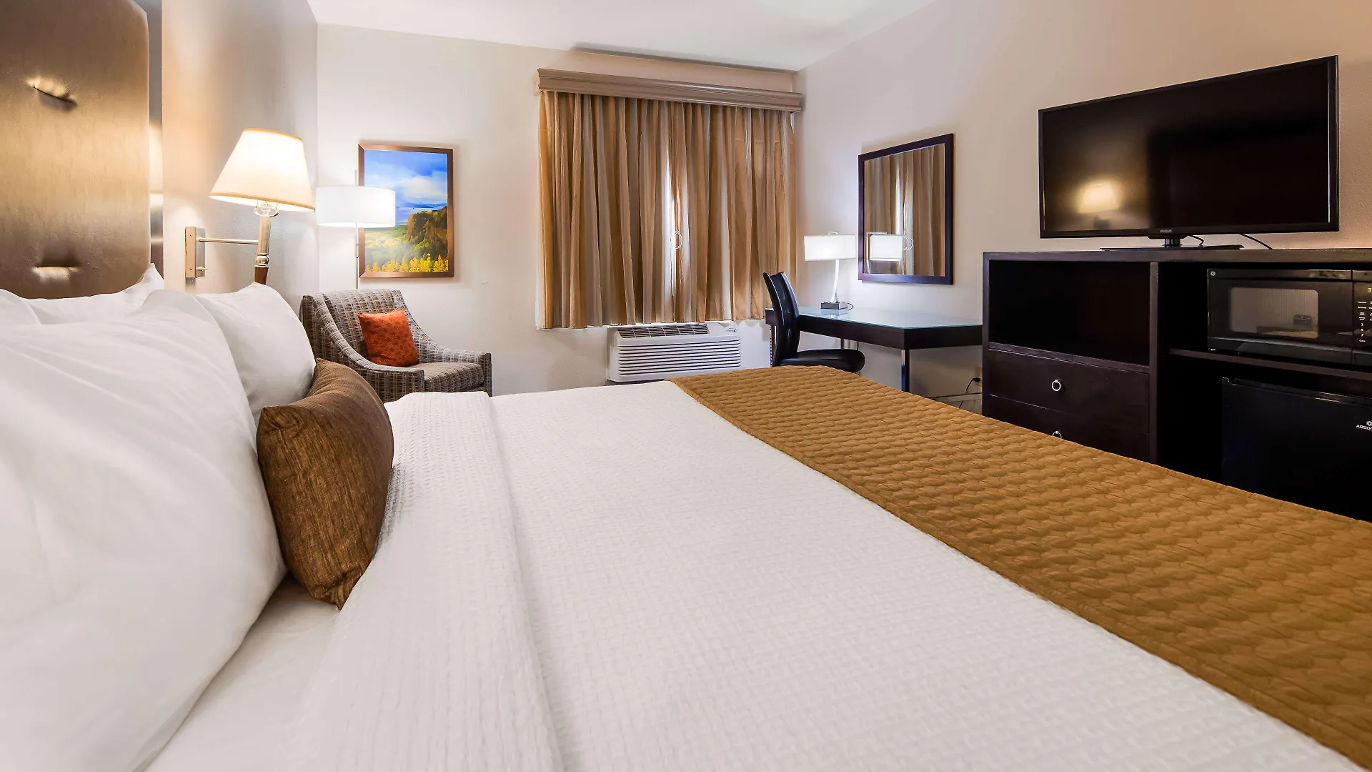Best Western Plus Portland Airport Hotel & Suites