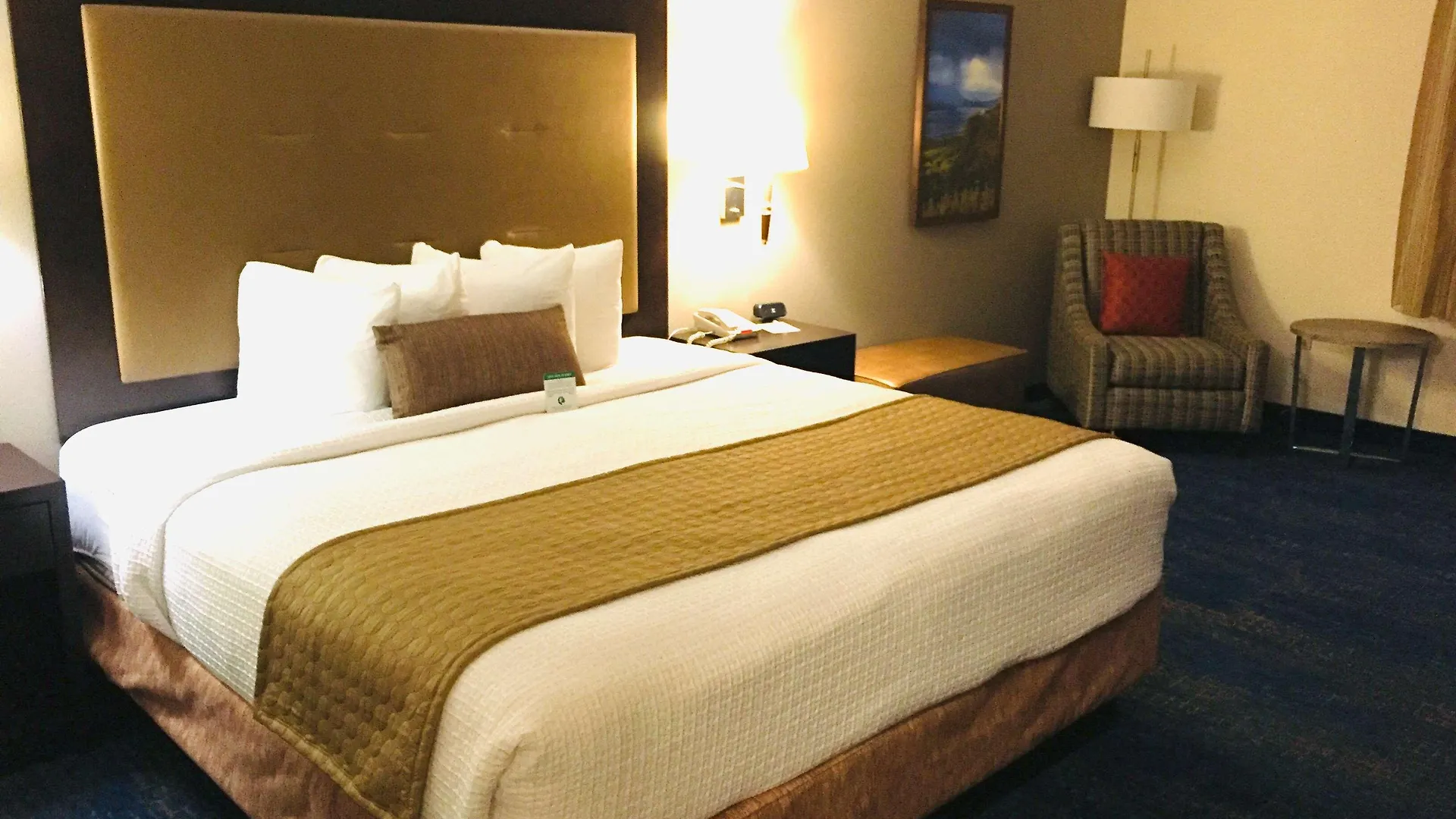 Best Western Plus Portland Airport Hotel & Suites