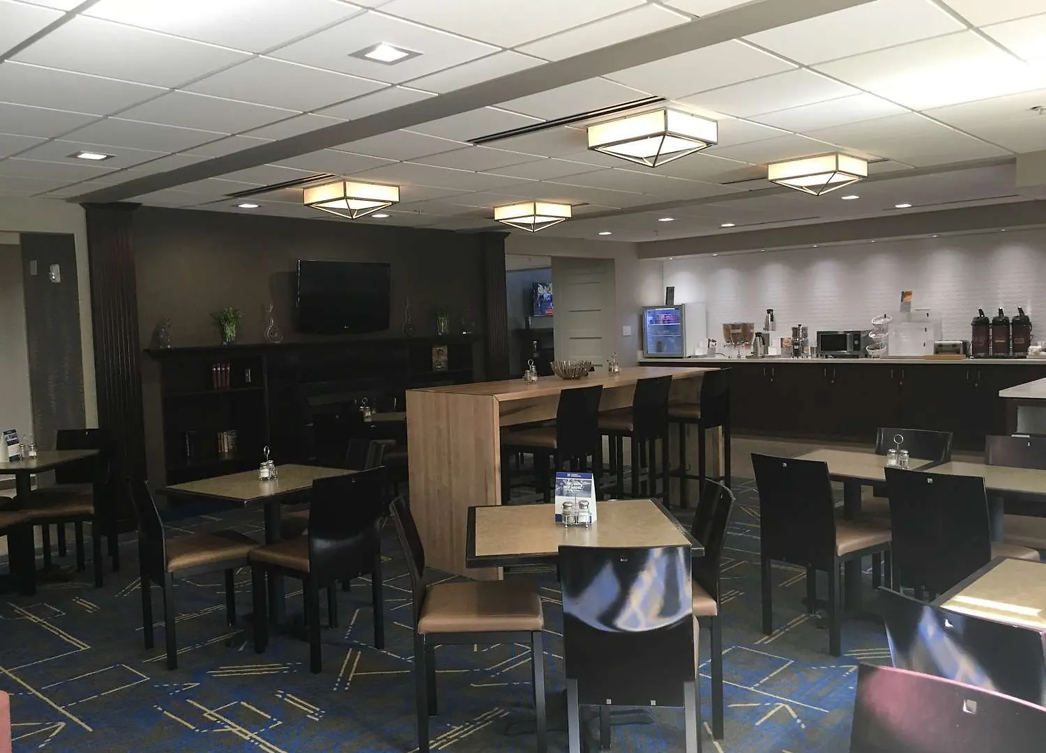 Best Western Plus Portland Airport Hotel & Suites