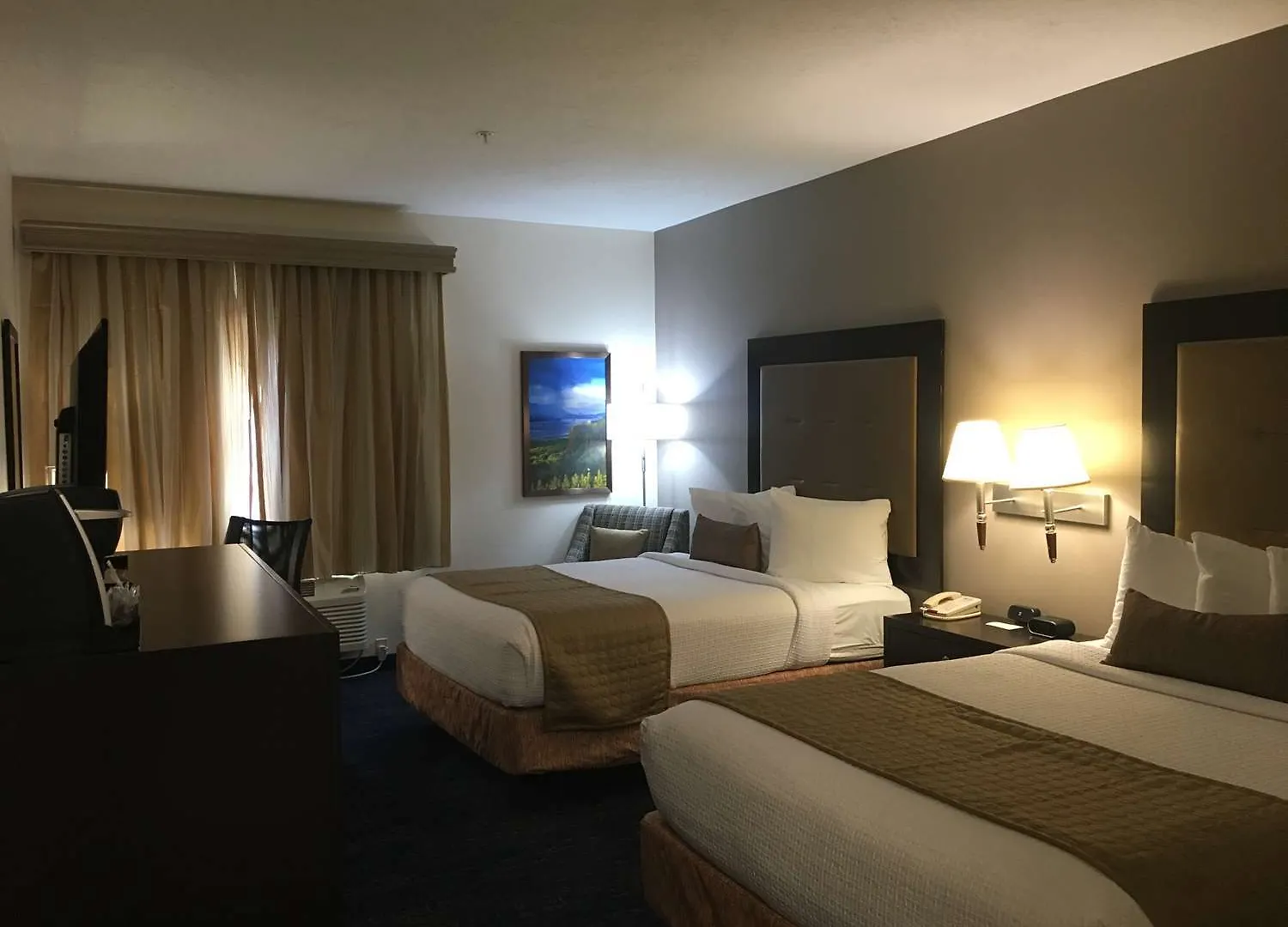 Best Western Plus Portland Airport Hotel & Suites